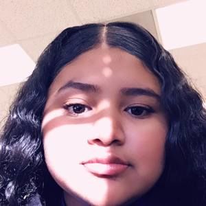 Meet your Posher, Araceli